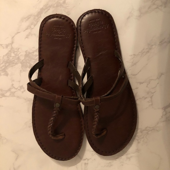 abercrombie and fitch sandals